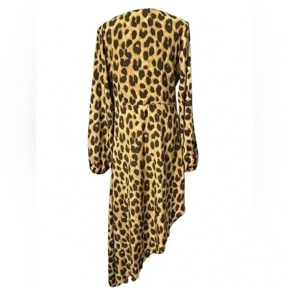 SHEIN Cheetah print top asymmetrical with v neck side zipper in black & tan LG - Picture 4 of 11